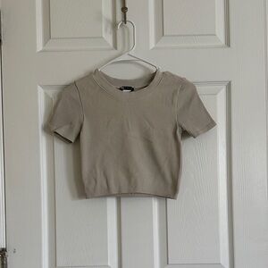 Zara Light Beige Ribbed Top cropped